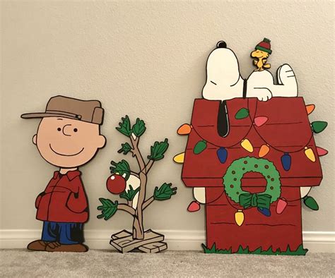 Pin by Carrie on SNOOPY Wood Art | Christmas yard art, Snoopy christmas ...