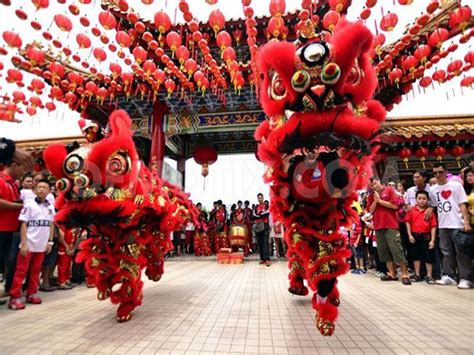 Image result for Chinese lion dance platform creation | Capodanno cinese, Cinese, Luoghi