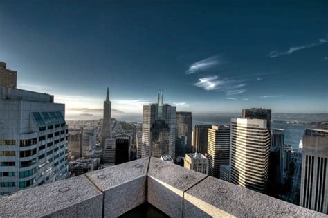 Viral Photos: People Face Their Fear of Heights to Pose As Superheroes ...