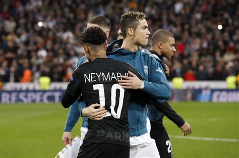 Neymar could ditch Barcelona and join Cristiano Ronaldo at Juventus