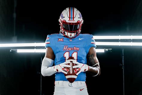 UH football: Cougars to wear Oilers-inspired uniforms for opener