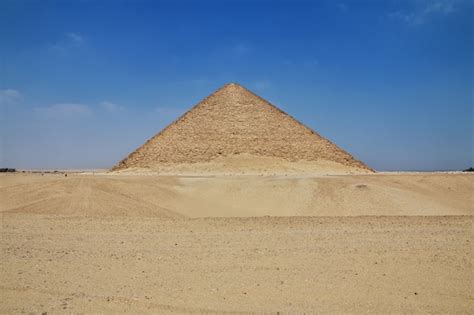 Premium Photo | Pyramids in dahshur, sahara desert, egypt