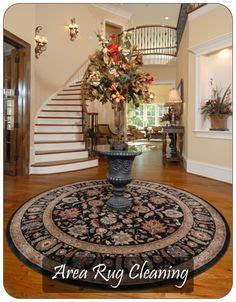 Area rugs, Round entry rug, Round foyer table