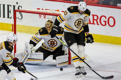 Photo Gallery: Bruins vs Flyers (03/10/2020) – Inside Hockey