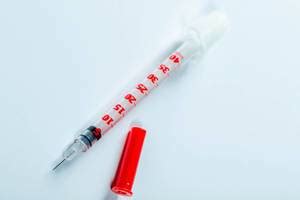 Blood sample in syringe - Creative Commons Bilder