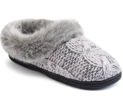 Kohl's.com: Dearfoam Slippers ONLY $8.49 (Reg. $28) (2024)