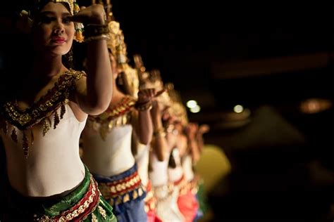 Apsara Dance Perforance National Museum - Kouprey Adventures