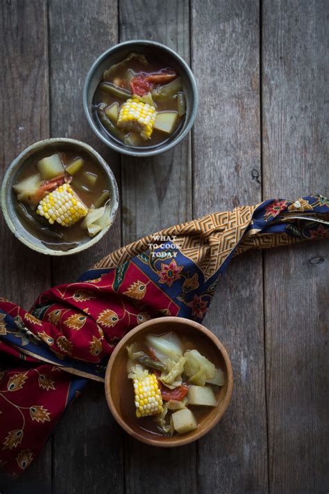 Sayur Asem (Indonesian Vegetable Tamarind Soup)