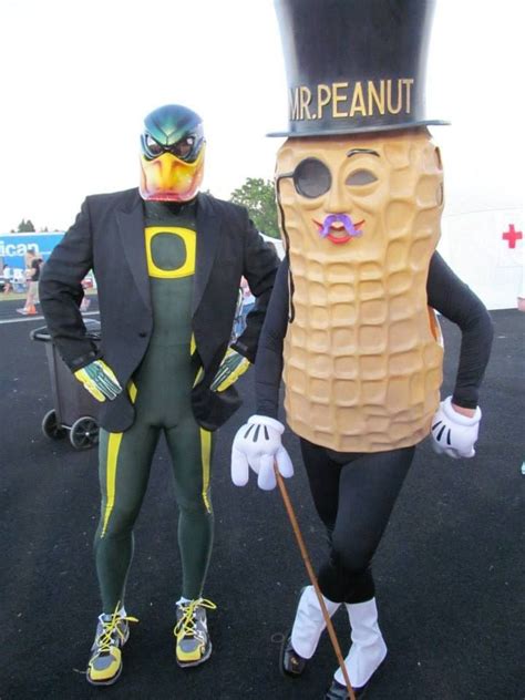 Oregon's duck mascot isn't named 'Puddles,' but that's an excellent ...