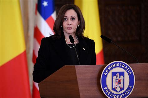 Kamala Harris aide complained to Anna Wintour over Vogue cover: book