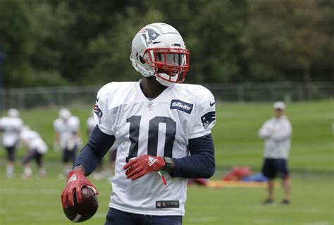 Josh Gordon didn't practice much with Patriots, will see limited role ...