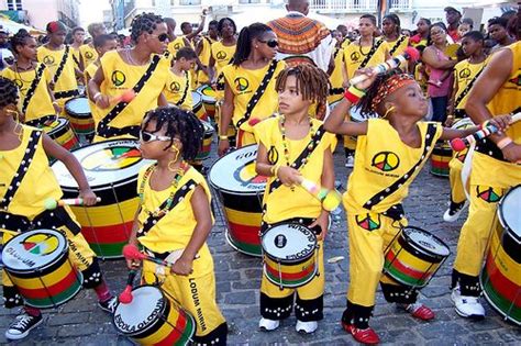 Olodum - One of the most important Afro-Brazilian group in Salvador Bahia - Allez Samba Rio