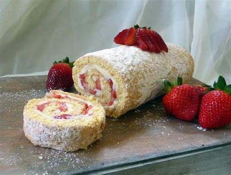 14 Recipes for Jelly Roll Cakes – Tip Junkie