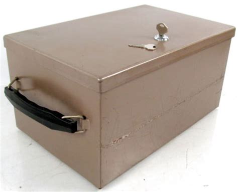 Rockaway Metal Products Vintage Portable Fireproof Safe Security Lock ...