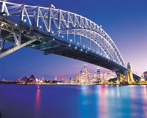 Travel Toursim: Sydney Harbour Bridge, Australia