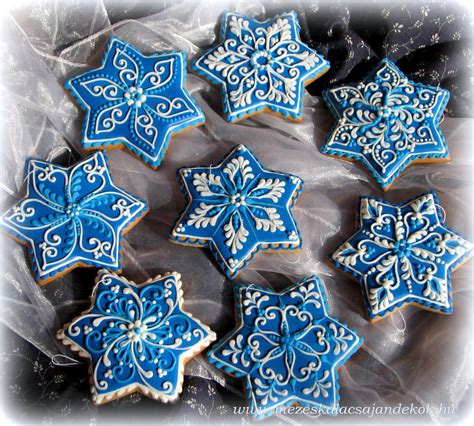 Pictures Of Decorated Star Cookies : STAR CHRISTMAS COOKIES - Tell Love and Party : I should ...