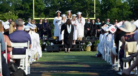 Joel Barlow High School graduates about 190 students in commencement