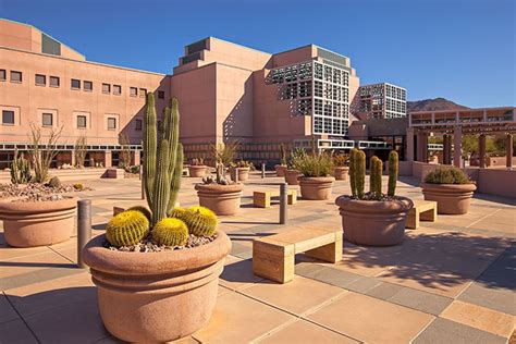 Phoenix/Scottsdale, Arizona - Campus and Community - Mayo Clinic College of Medicine & Science