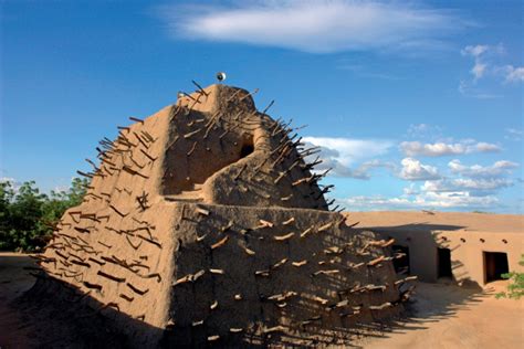 TOMB OF THE ASKIA - Religious building - Gao - Mali