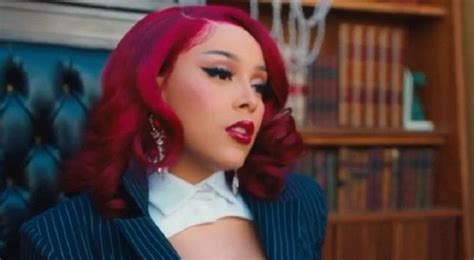 Doja Cat dominates Twitter, with “Rules” music video, and fans are still going in on her man ...