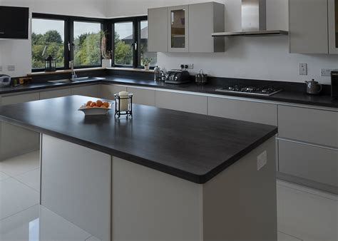 Advantages of Buying Black Granite Worktops