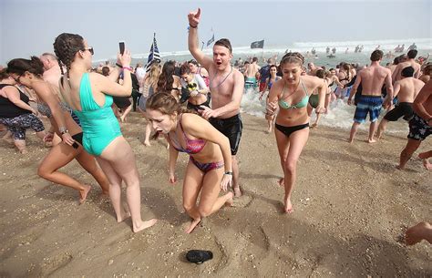 Polar Bear Plunge 2017 exceeds goal, raising $1.8 million — PHOTOS