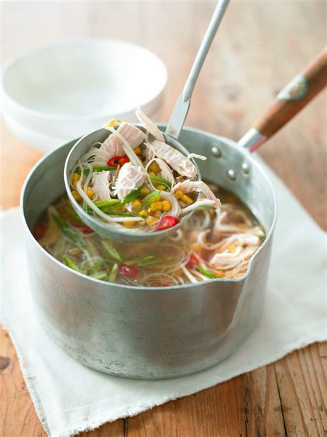 Chicken and corn noodle soup - Healthy Food Guide