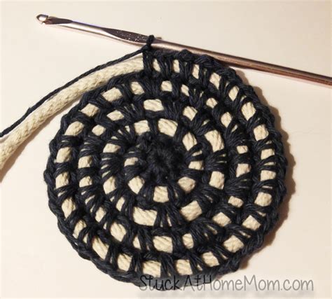 HOW TO Crochet a Rope Basket - an Actual Tutorial with Pictures in ...