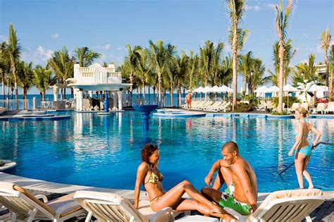 Hotel Riu Palace Vallarta – ScubaCaribe