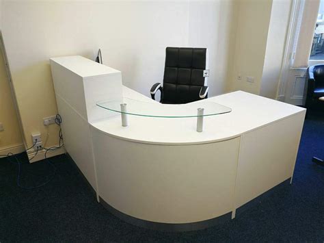 Buy magickitchens WHITE RECEPTION DESK CURVED RECEPTION DESK CORNER GLASS SHELF COMPUTER TABLE ...