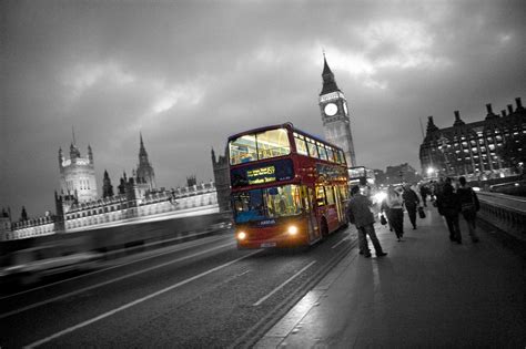 Black and White London Wallpaper - WallpaperSafari