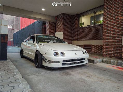 1997 Acura Integra Wheel Offset Nearly Flush Coilovers | 637312 | Custom Offsets