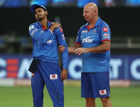 Shreyas Iyer injury update: 'He is in a bit of pain' - Rediff Cricket