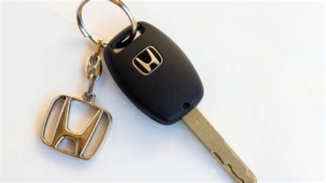 How To Change The Battery In A Honda Key Fob