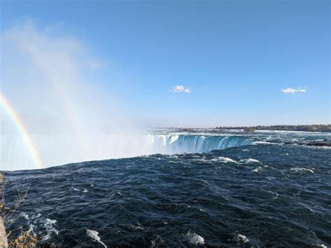 From Toronto: Niagara Falls Day Trip With Cruise Option