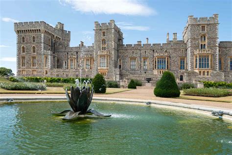 Queen Elizabeth Opens Windsor Castle Private Areas to Public