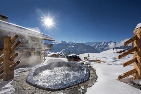 Ultimate Hot Tubs: Top 5 Luxury Verbier Chalets with a Hot Tub