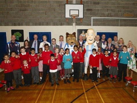 Breakfast Club Launched At Mount Pleasant Primary School - Huddersfield Town Foundation