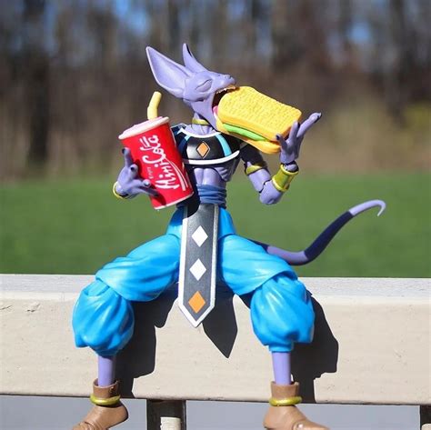 Beerus eating lunch : r/SHFiguarts