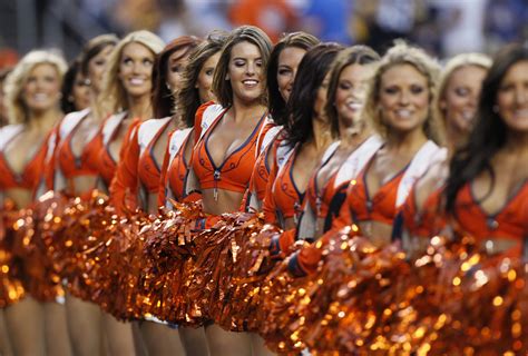 Denver Broncos Cheerleaders Pictures: Meet The Cheerleading Squad At ...