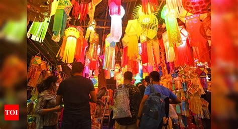 Mumbai News Updates: Mumbaikars throng city markets for Diwali shopping ...