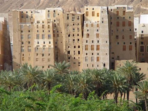 Shibam skyscrapers, a photo from Hadramawt, East | TrekEarth | Yemen, Desierto, Manhattan