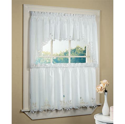 White Bathroom Window Curtains | A Creative Mom