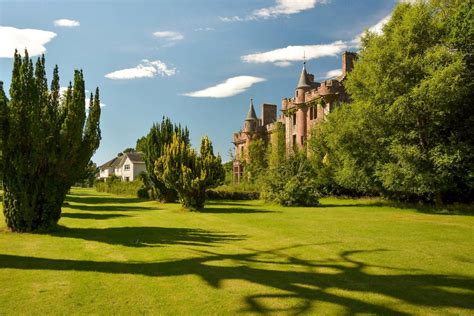 £730k Perthshire, SCOTLAND. Castle and House for Sale - Castleist