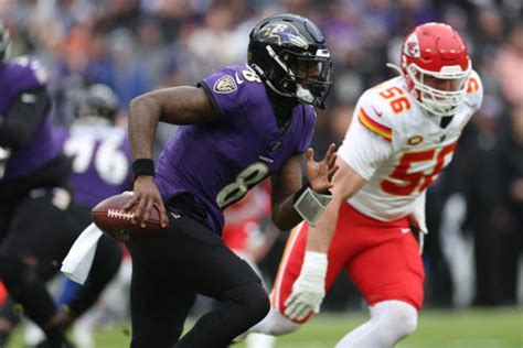 Lamar To ... Jackson? Ravens QB Keeps Drive Alive With Pass To Himself vs. Kansas City Chiefs ...