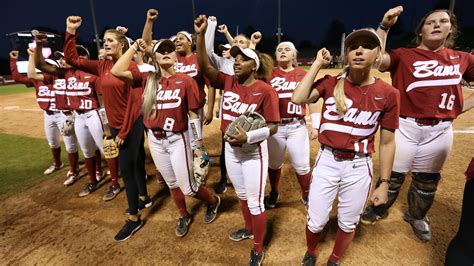 Alabama Softball : Alabama Softball Slides To No 4 In Latest Usa Today ...