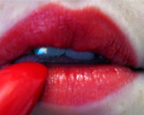 Red Lips | Wanna kiss me? | Erzsèbet | Flickr