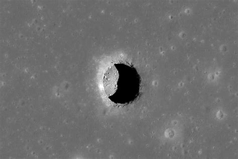 Scientists discover places on moon where it's always 'sweater weather ...