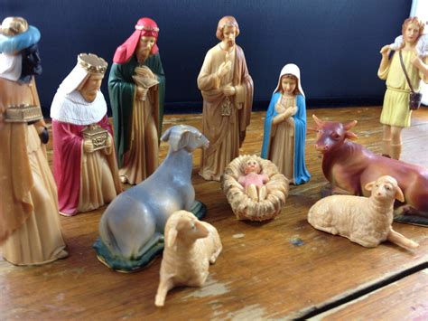 Vintage Plastic Nativity Set 12 pieces by ElodieVintageHome