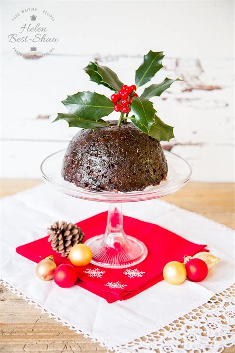 How to Make a Traditional British Christmas Pudding | Fuss Free Flavours